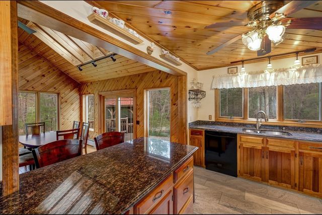 2060 Maple Street, Dighton, MA 02764