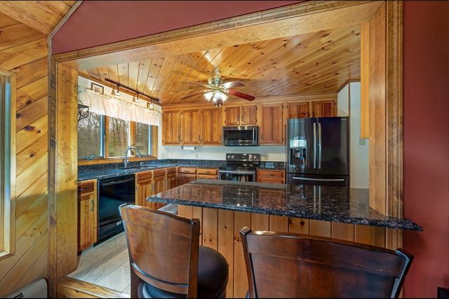 2060 Maple Street, Dighton, MA 02764