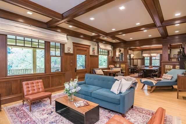 9 Harkness Rd, Pelham, MA 01002