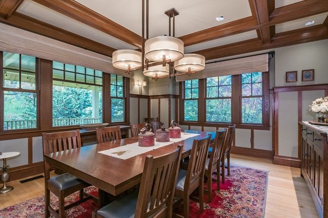 9 Harkness Rd, Pelham, MA 01002