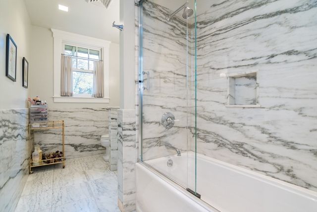 9 Harkness Rd, Pelham, MA 01002