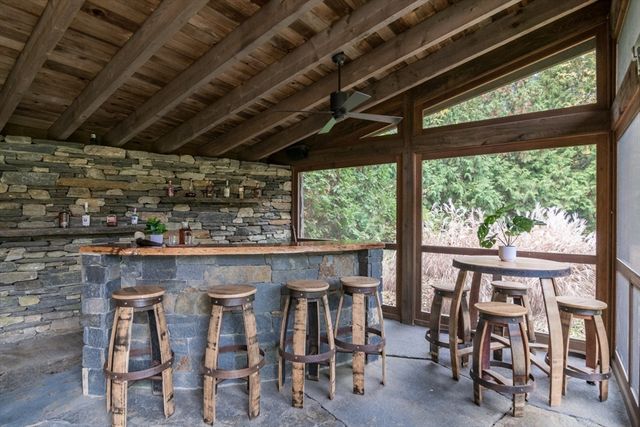 9 Harkness Rd, Pelham, MA 01002