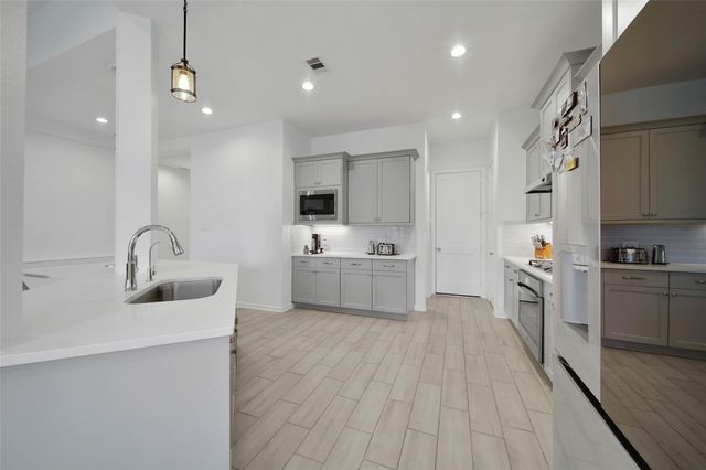 4611 Silver Moon Drive, Spring, TX 77386