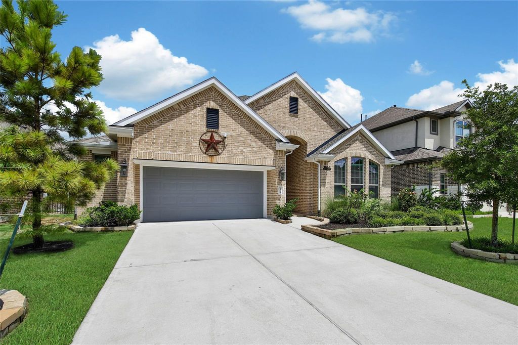 4611 Silver Moon Drive, Spring, TX 77386