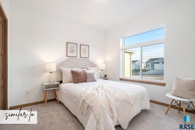 9208 W Counsel St Street, Sioux Falls, SD 57106