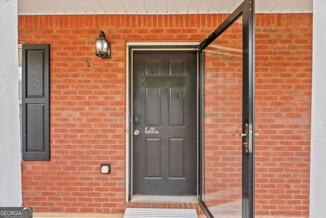 105 Laurel Lane, Social Circle, GA 30025
