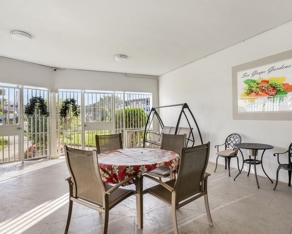 4706 NW 36th St 507, Lauderdale Lakes, FL 33319