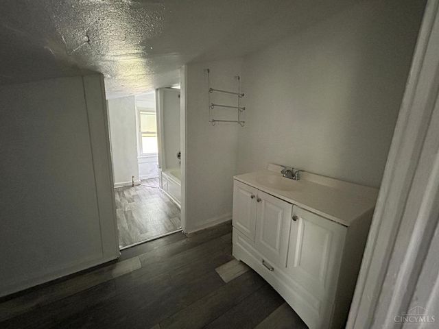 3065 Moosewood Avenue, Cincinnati, OH 45225