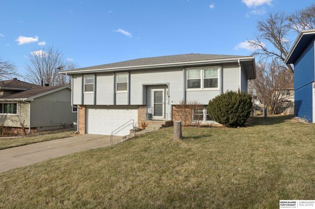 15334 Polk Circle, Omaha, NE 68137