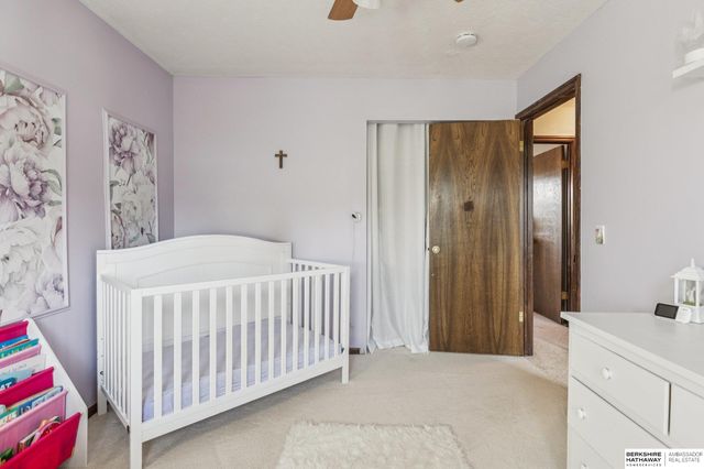 15334 Polk Circle, Omaha, NE 68137