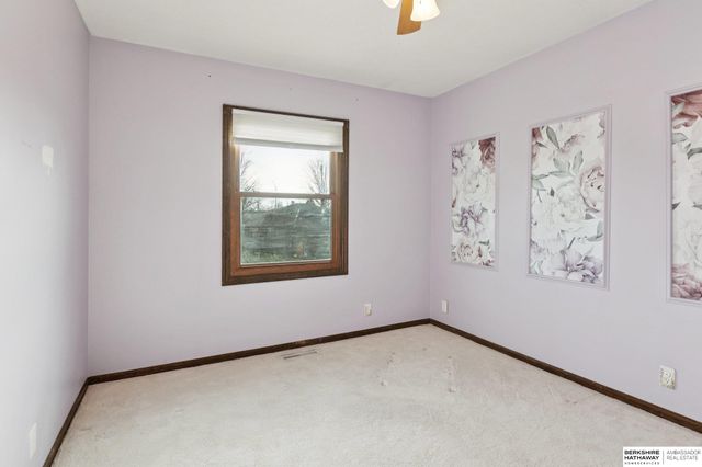 15334 Polk Circle, Omaha, NE 68137