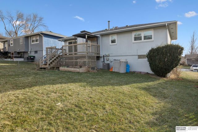 15334 Polk Circle, Omaha, NE 68137