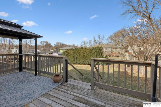 15334 Polk Circle, Omaha, NE 68137