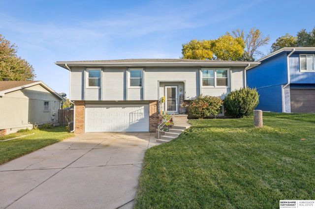 15334 Polk Circle, Omaha, NE 68137