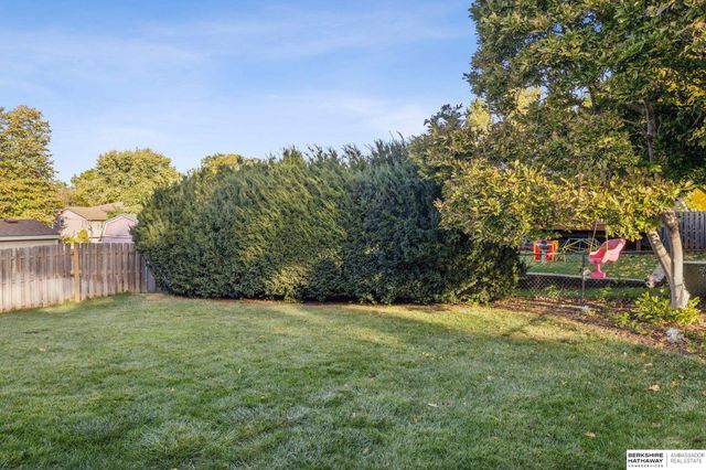 15334 Polk Circle, Omaha, NE 68137