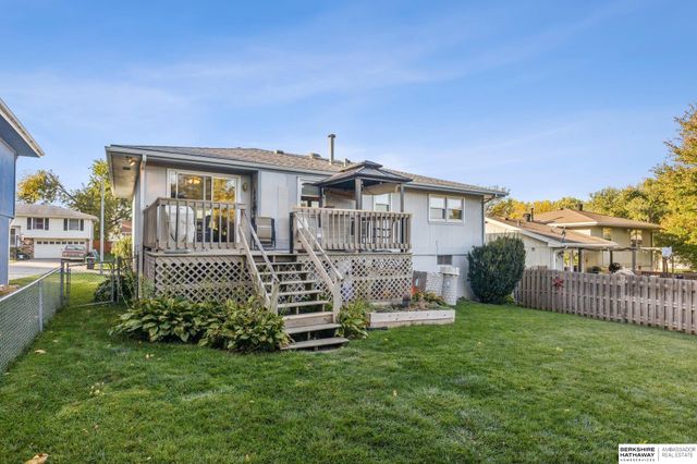 15334 Polk Circle, Omaha, NE 68137