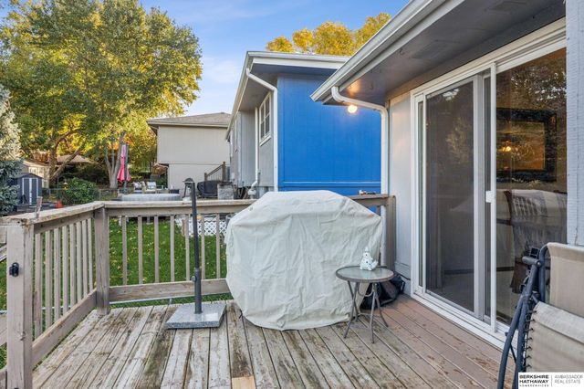 15334 Polk Circle, Omaha, NE 68137