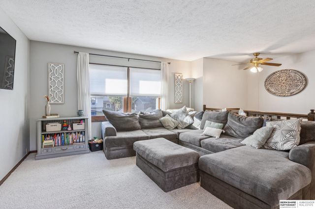 15334 Polk Circle, Omaha, NE 68137