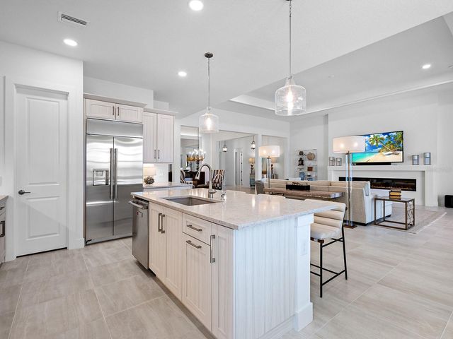 8043 WATERBEND TRAIL, Sarasota, FL 34240