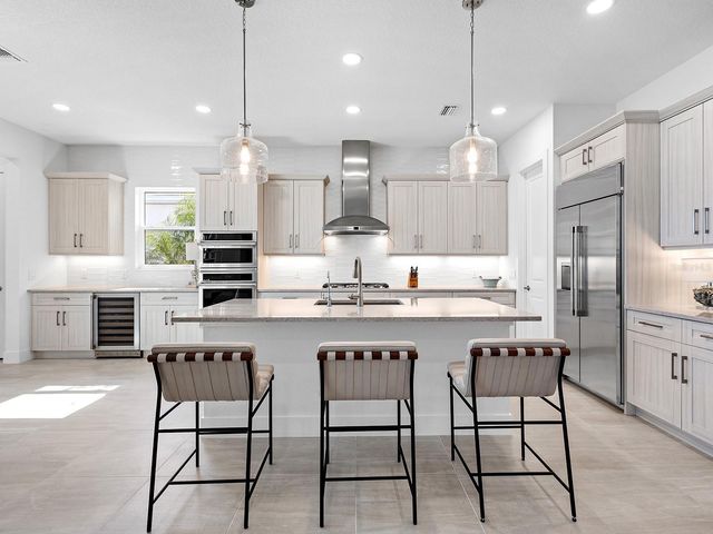 8043 WATERBEND TRAIL, Sarasota, FL 34240