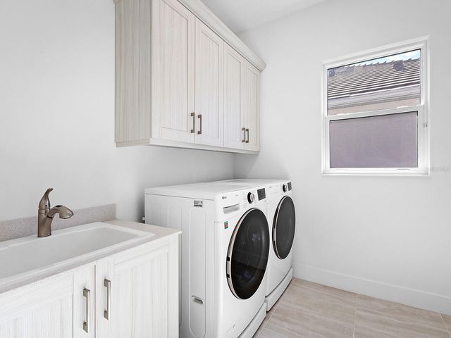 8043 WATERBEND TRAIL, Sarasota, FL 34240