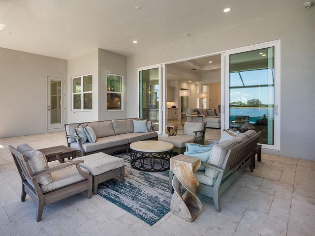 8043 WATERBEND TRAIL, Sarasota, FL 34240