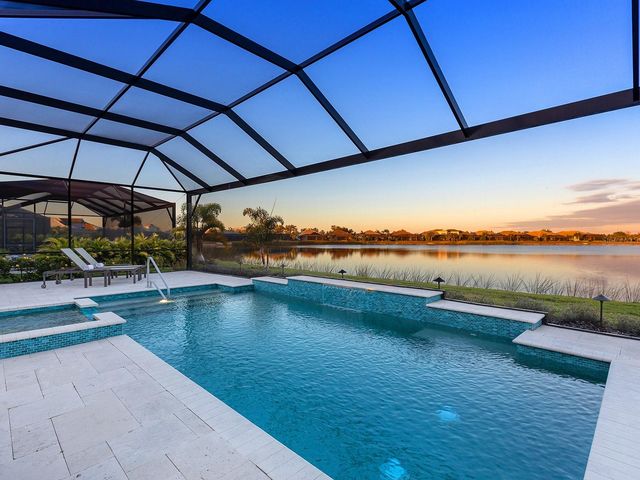 8043 WATERBEND TRAIL, Sarasota, FL 34240