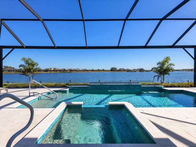 8043 WATERBEND TRAIL, Sarasota, FL 34240