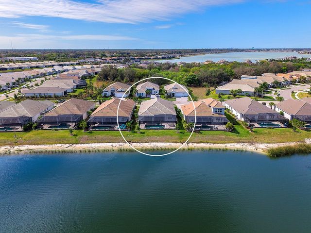 8043 WATERBEND TRAIL, Sarasota, FL 34240