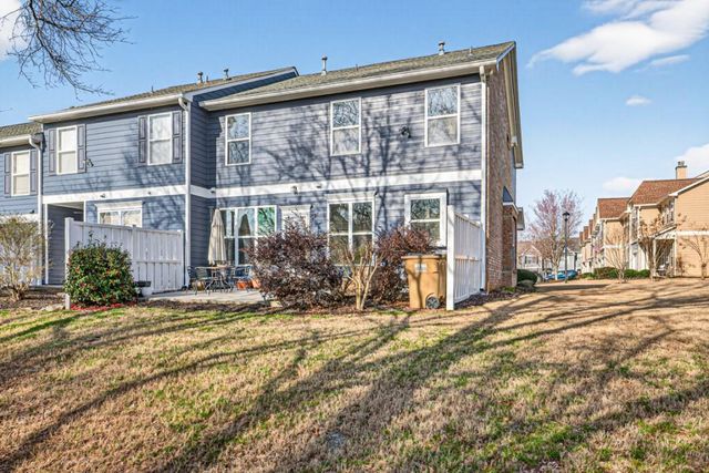 6364 Shoreview Circle, Flowery Branch, GA 30542