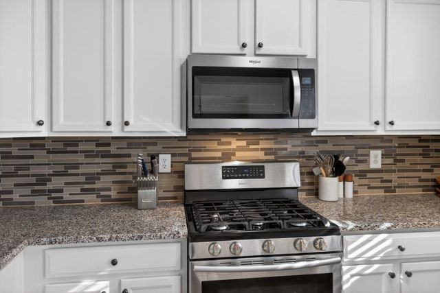 6364 Shoreview Circle, Flowery Branch, GA 30542