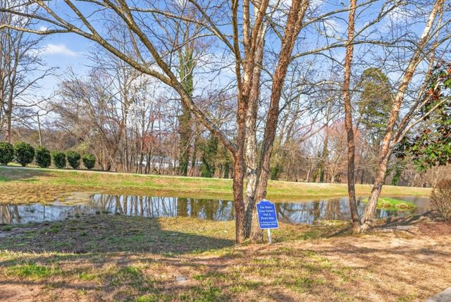 6364 Shoreview Circle, Flowery Branch, GA 30542