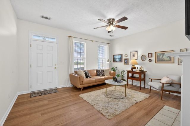 6364 Shoreview Circle, Flowery Branch, GA 30542