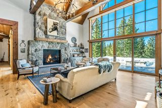 17615 Crooked Tree Court, Truckee, CA 96161