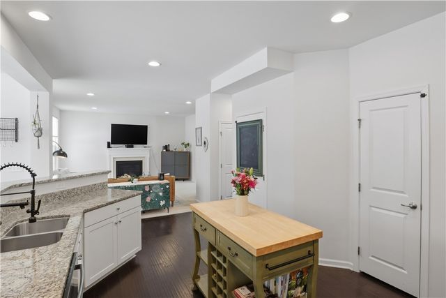 22 Whitley Court, Pittsford, NY 14534