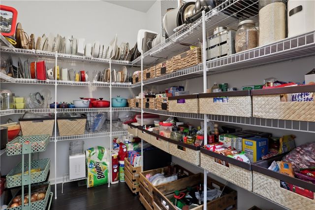 22 Whitley Court, Pittsford, NY 14534