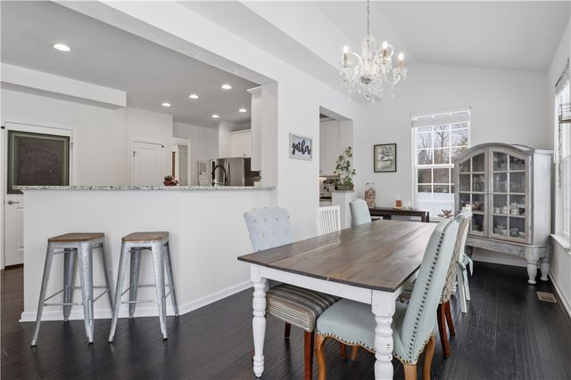 22 Whitley Court, Pittsford, NY 14534