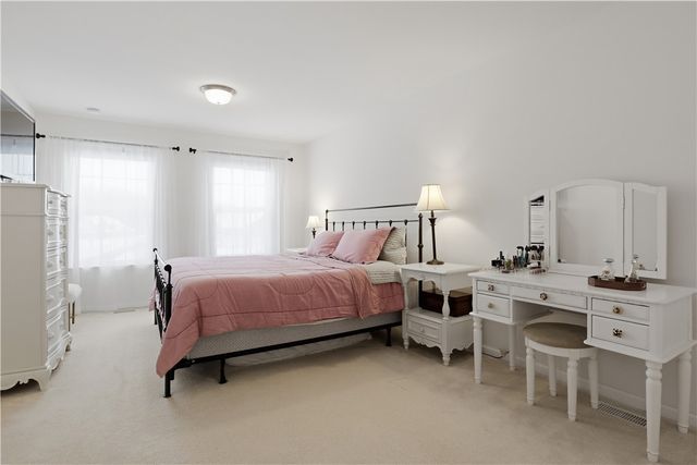 22 Whitley Court, Pittsford, NY 14534