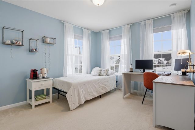 22 Whitley Court, Pittsford, NY 14534