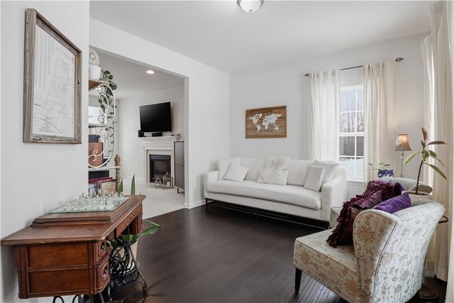 22 Whitley Court, Pittsford, NY 14534