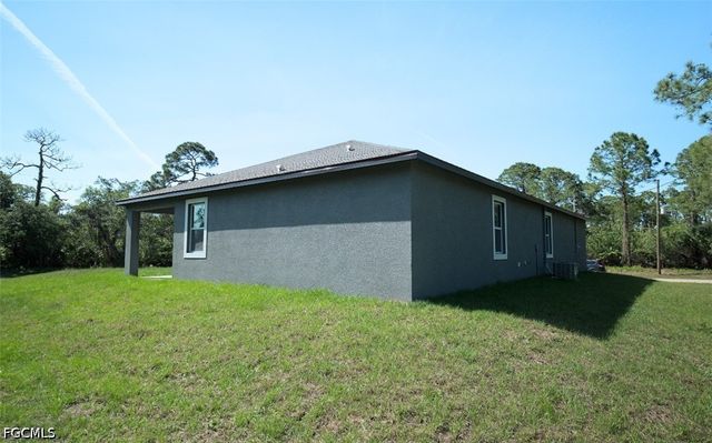 7008 Palpano CIR, Labelle, FL 33935