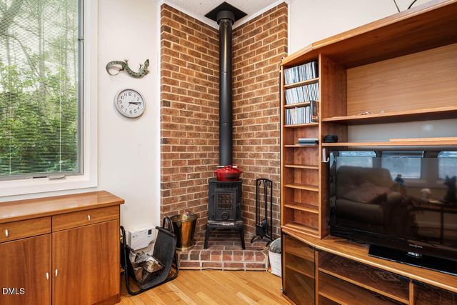 4 Wellesley Place, Chapel Hill, NC 27517