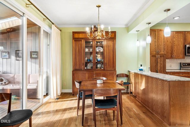 4 Wellesley Place, Chapel Hill, NC 27517