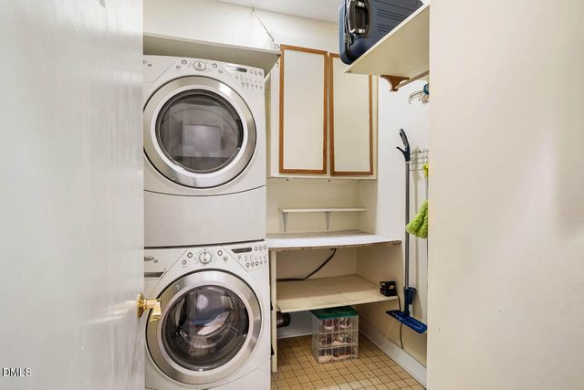 4 Wellesley Place, Chapel Hill, NC 27517