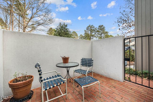 4 Wellesley Place, Chapel Hill, NC 27517