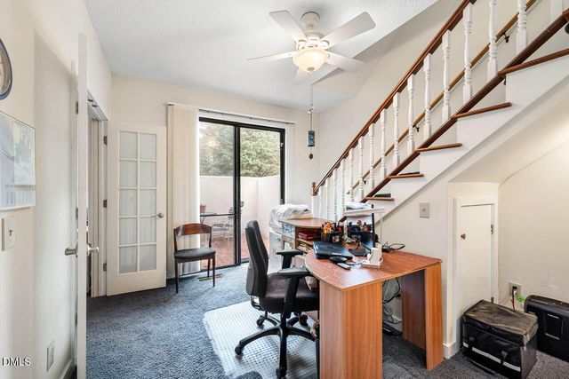 4 Wellesley Place, Chapel Hill, NC 27517