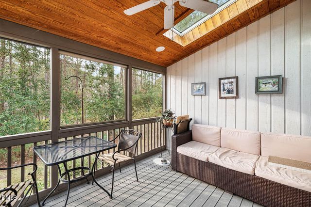 4 Wellesley Place, Chapel Hill, NC 27517