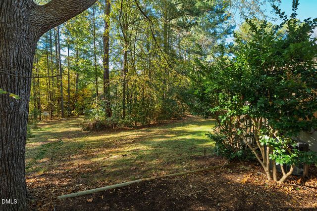 4 Wellesley Place, Chapel Hill, NC 27517