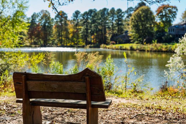 4 Wellesley Place, Chapel Hill, NC 27517