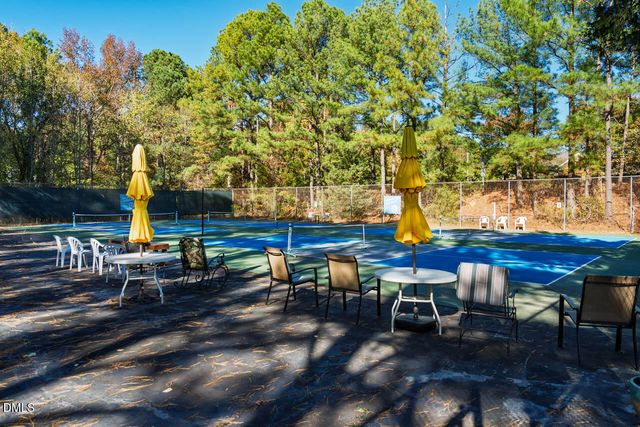 4 Wellesley Place, Chapel Hill, NC 27517